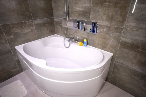 Large Bathtub Installation in Monticello